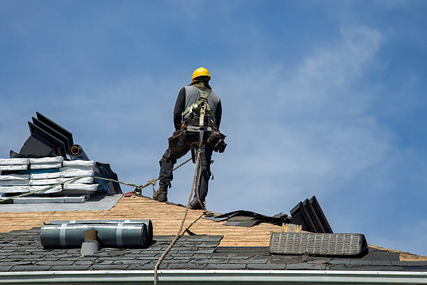 Professional Emergency Roof Repair technician working in Olin, NC
